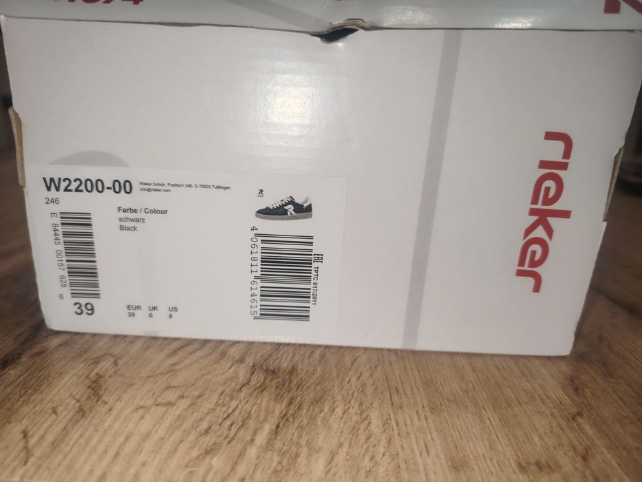 Vând pantofi sneakers unisex Reiker Revolution mărimea 39