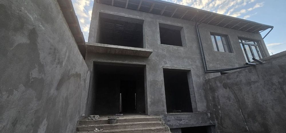 Продаётся дом в Сергели район хонабод