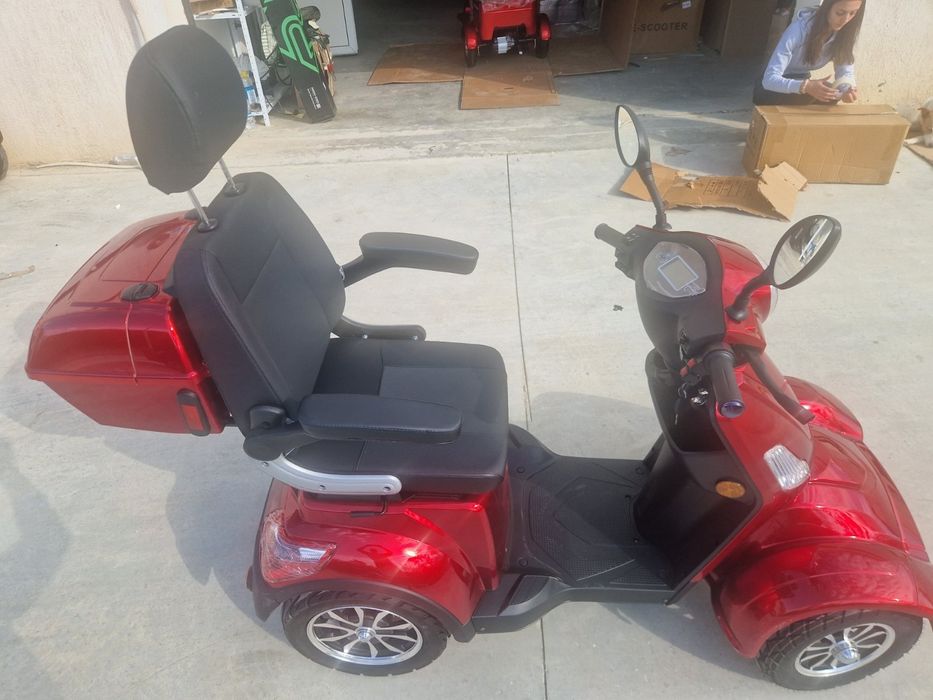 ПРОМО електрическа триколка  3 седалки БЕЗПЛАТНА ДОСТАВКА