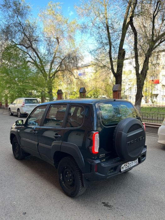 Продам ниву travel