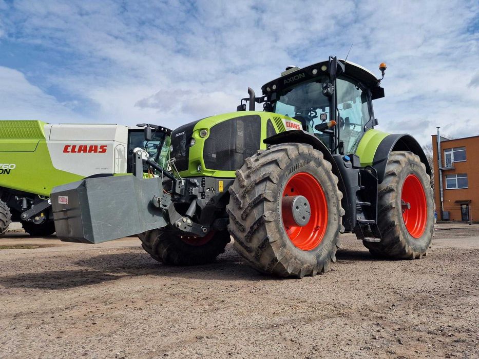 Tractor Claas Axion 950