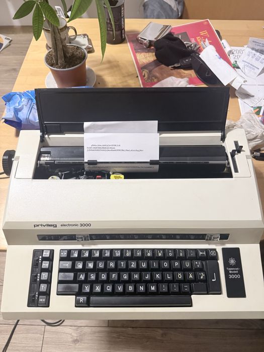 Mașină de scris electronică Privileg Electronic 3000