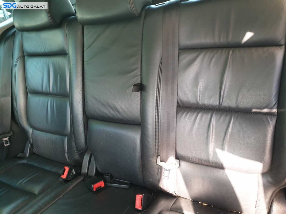 Bancheta Spate Sezut cu Spatar Piele Volkswagen Tiguan NFL Non Facelift 2007 - 2015 [C9066]