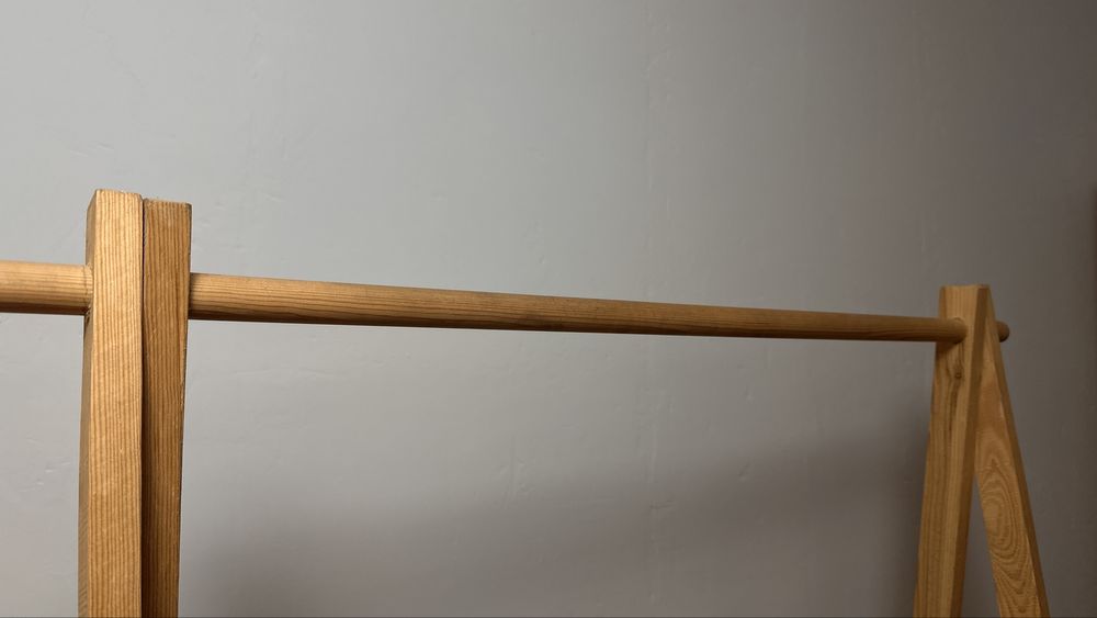 СРОЧНО Вешалка напольная деревянная