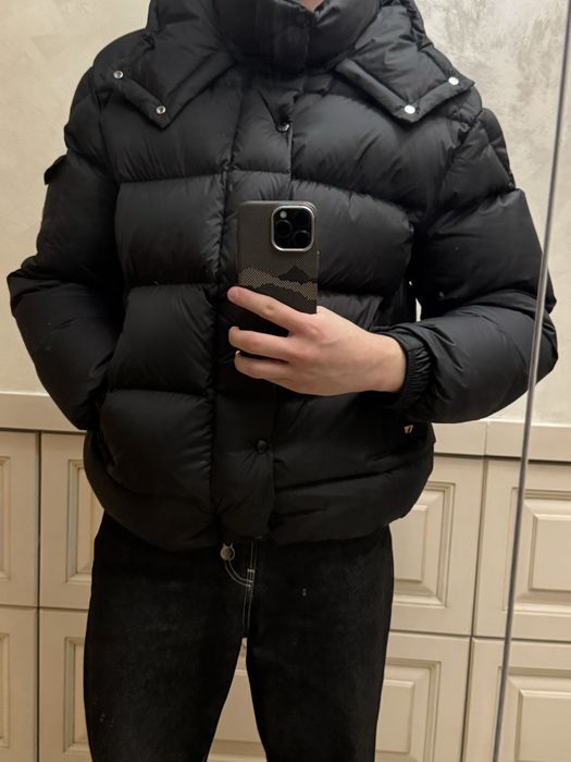 Пуховик от Moncler