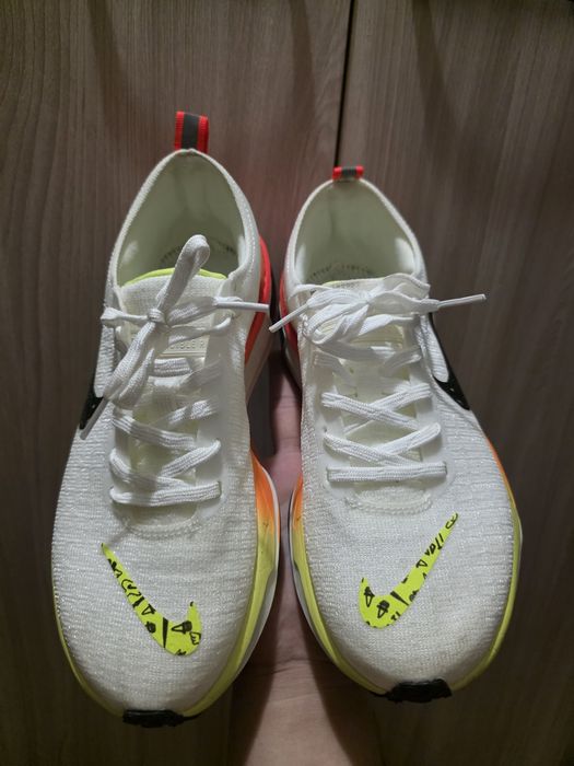 кроссовки nike белые