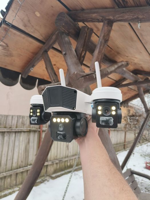 Cameră supraveghere cu panou solar
