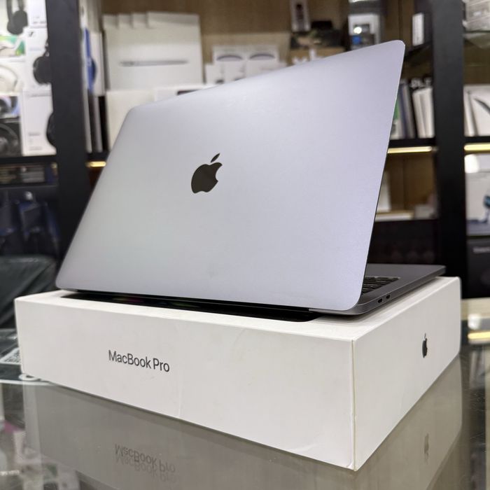 Macbook Pro 13 M1 8/256 Space Grey