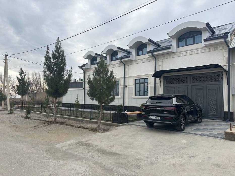 Гулистон 3да янги ховли сотилади