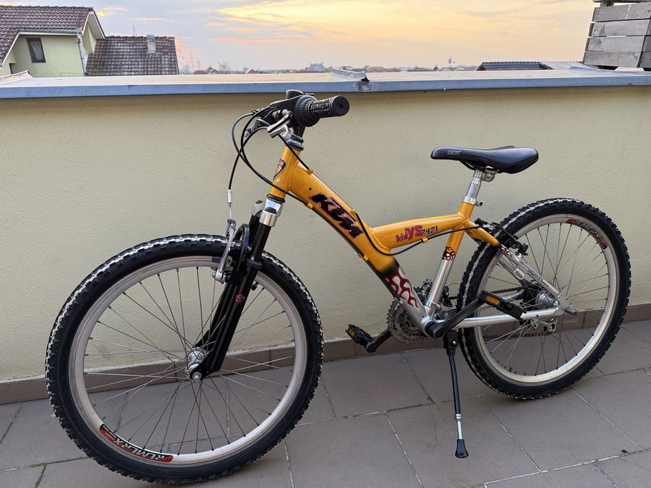 Bicicletă KTM roți 24” pentru copii, folosită dar în stare bună