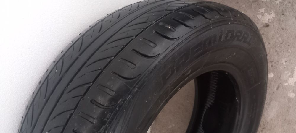 Vând anvelope vară