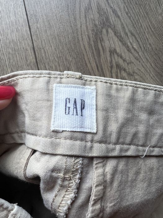 Шорты бежевые GAP