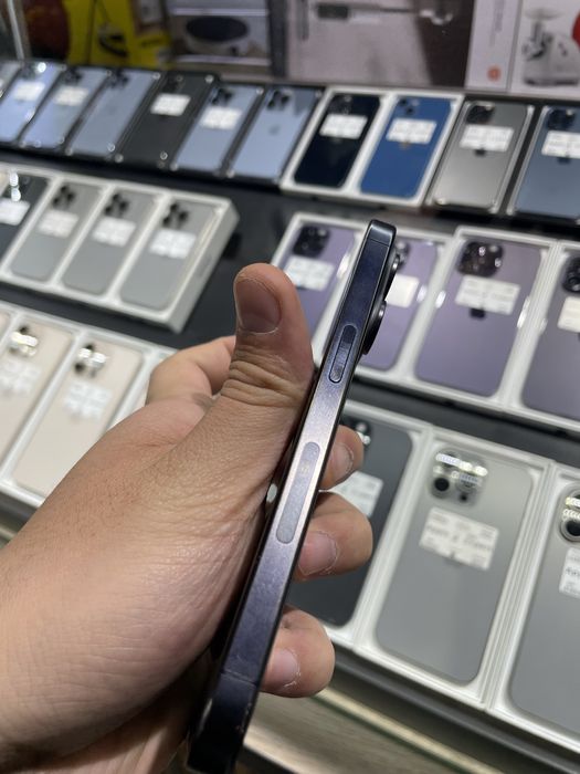 iPhone 15 pro 256 LL/A e-sim