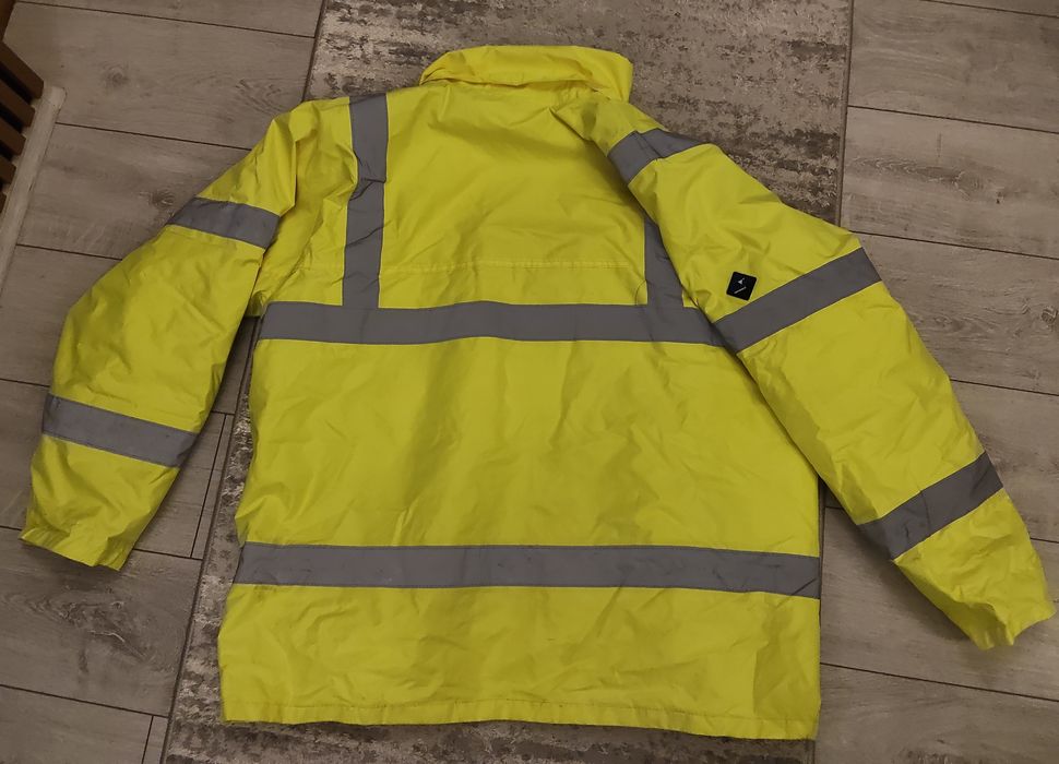 Geaca reflectorizantă tip poliție, pebtru frig , zăpadă ploaie  XXLfri