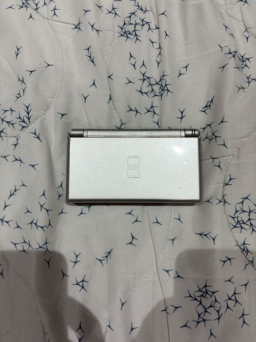 Nintendo DS Lite
