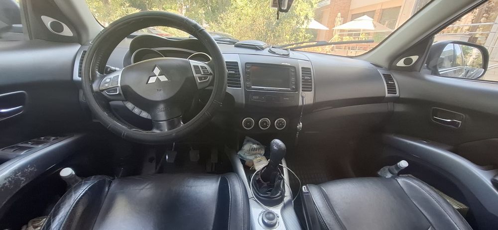 Vand Mitsubishi Outlander II