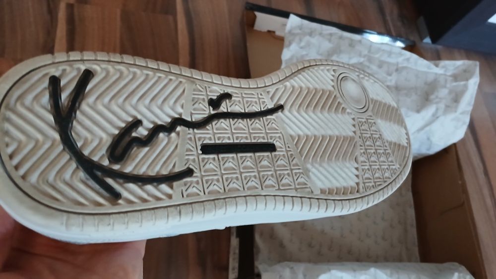 обувки  Karl Kani 43