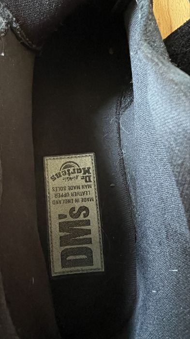 Велурени обувки Dr. Martens, номер 42, made in England