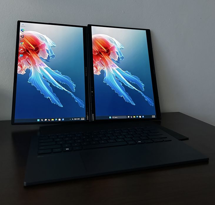 Laptop ASUS Zenbook Duo OLED