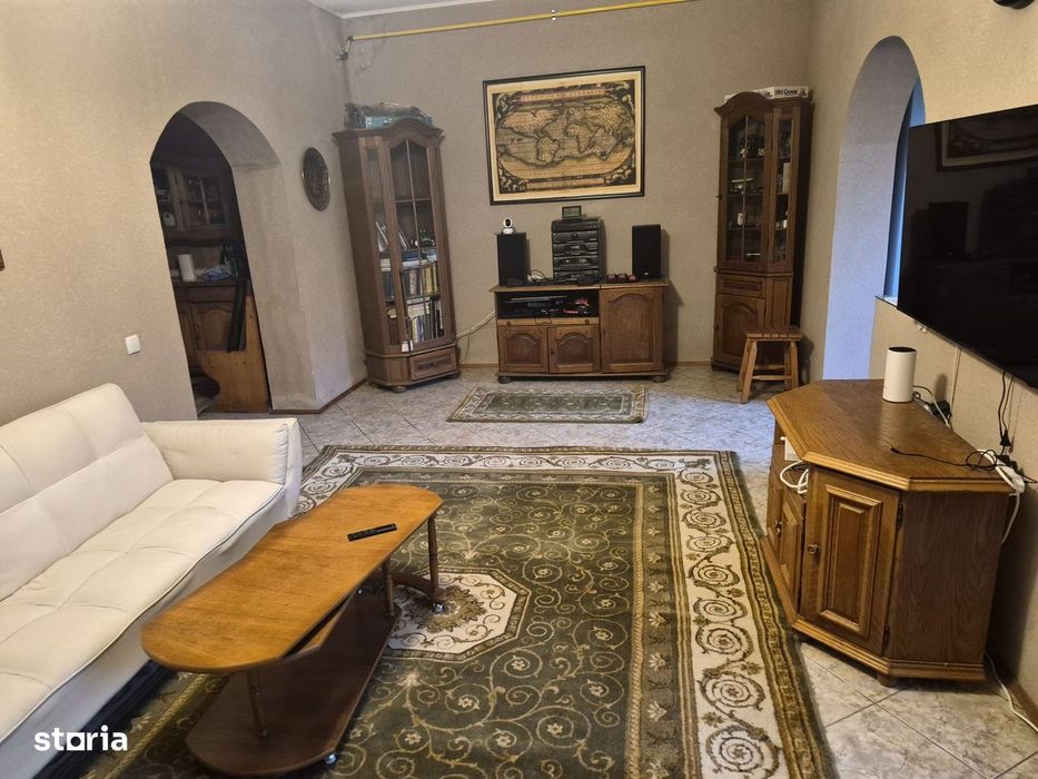 Proprietar - Casa de vanzare in Campina langa Scoala de Politie