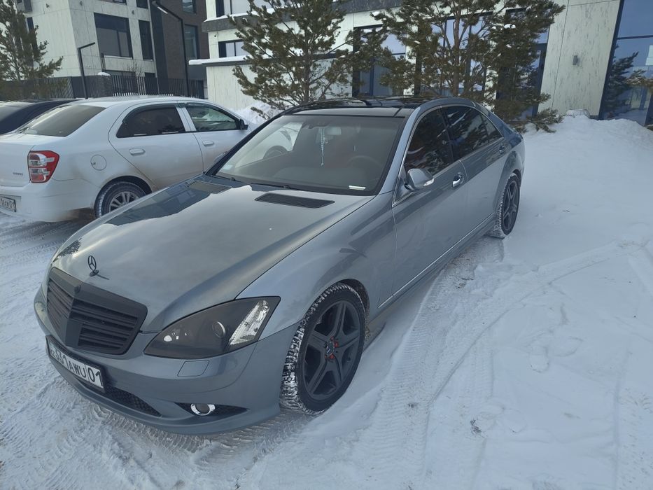 Mercedes Benz W221 S500L