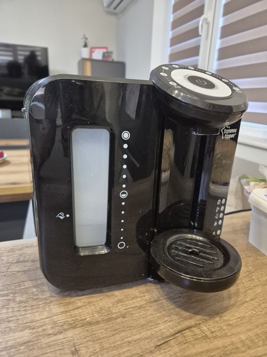 Електрически уред за приготвяне на адаптирано мляко Tommee Tippee Perfect Prep, Черен