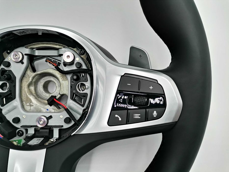 Нов M Sport волан G05 BMW G30 G31 G06 G15 G01 X5 X6 G07 Вибрация Пера