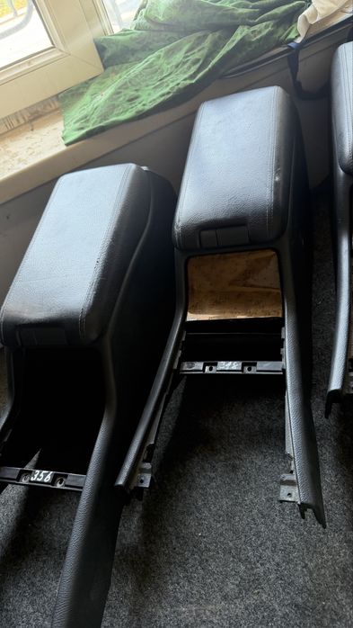 Подлокотник от мерседеса бенза w210