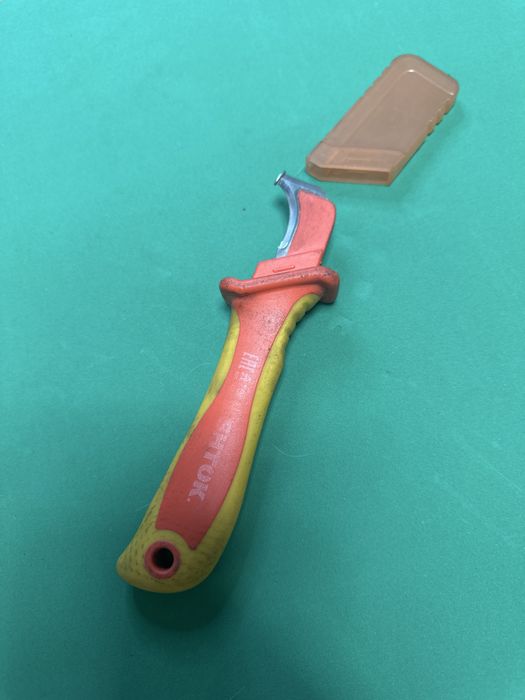 Нож для разделки кабеля б/у