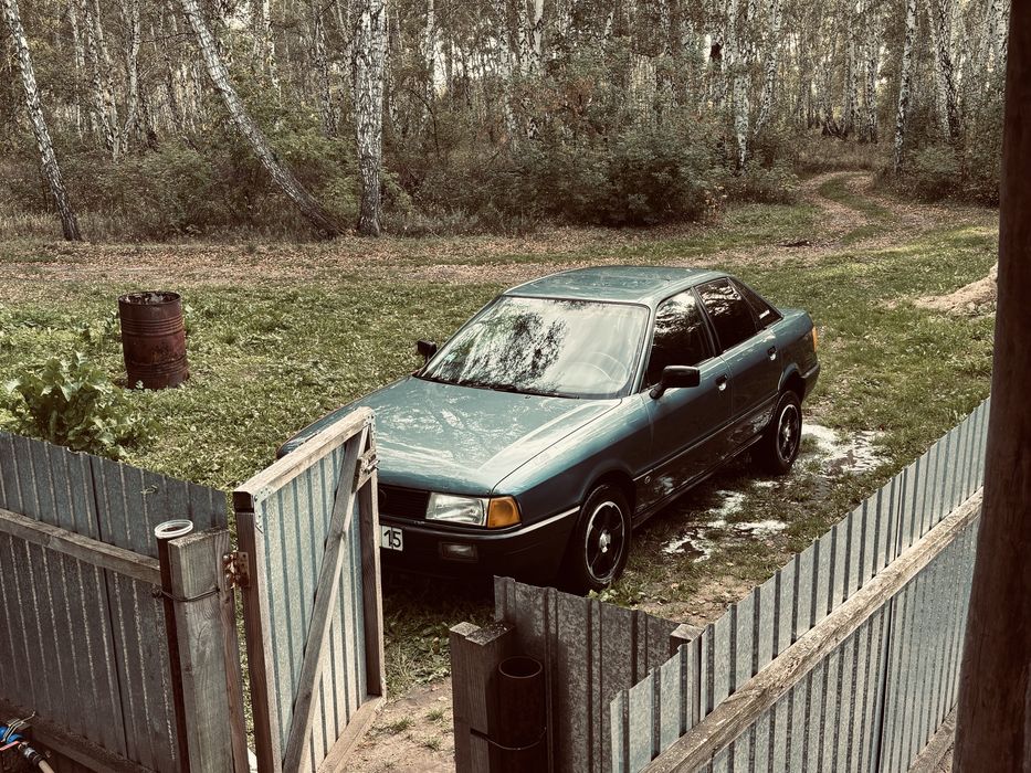 Продам Ауди 80 б3
