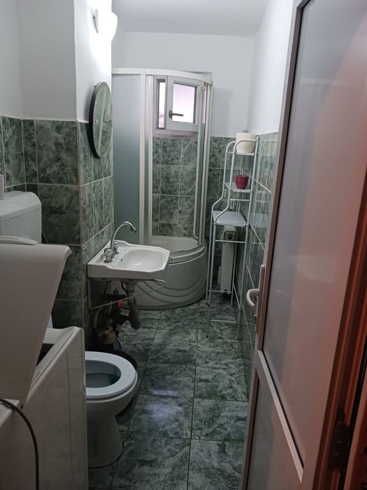 Închiriez apartament 2 camere