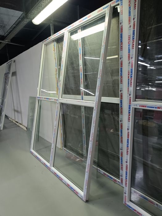 Продам стекло пластиковые окна