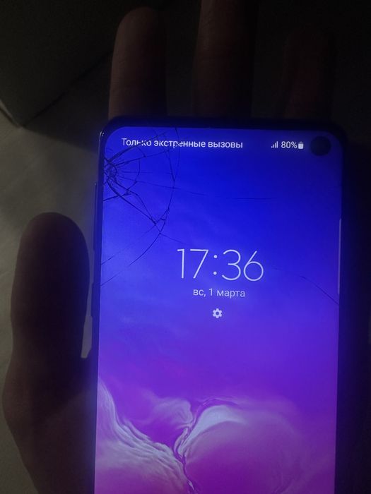 Продам телефон s10