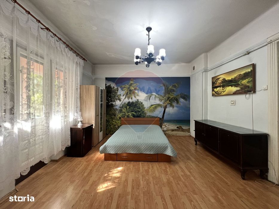 Apartament cu 3 camere de vânzare în zona Bucur Obor
