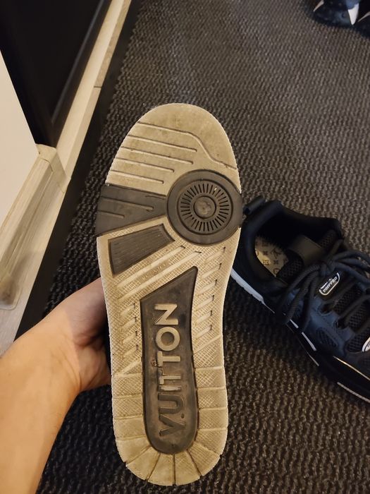 vând adidași LV skate