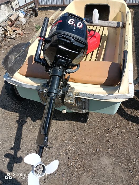 Продам лодку и мотор