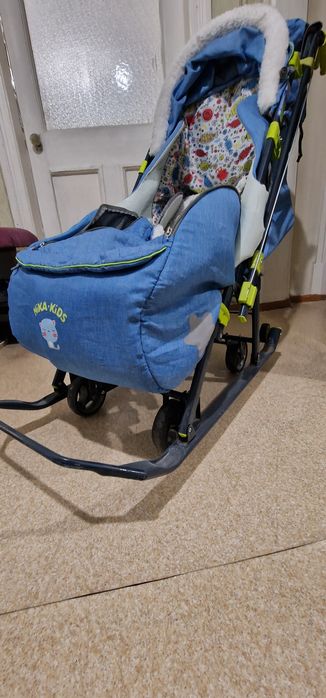 Продам санки коляску