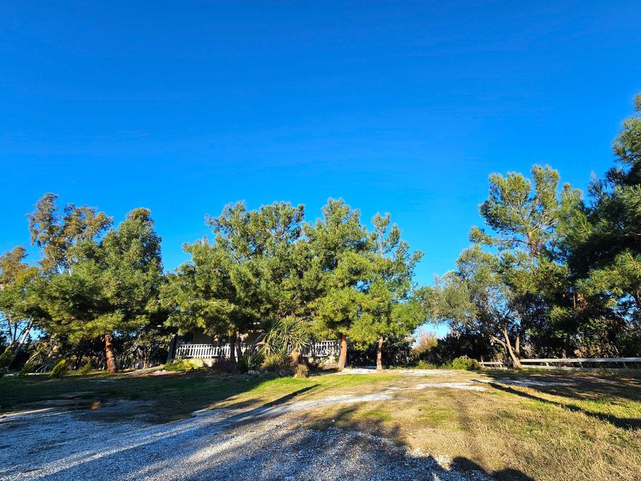 ЗА ПРОДАЖБА ХОТЕЛ 215 кв.м. на плажа RACHONIUS THASOU (код 4689)