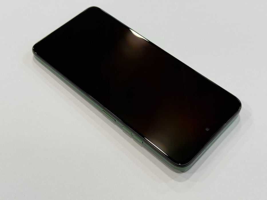 Motorola G54 – 256GB / 4GB RAM