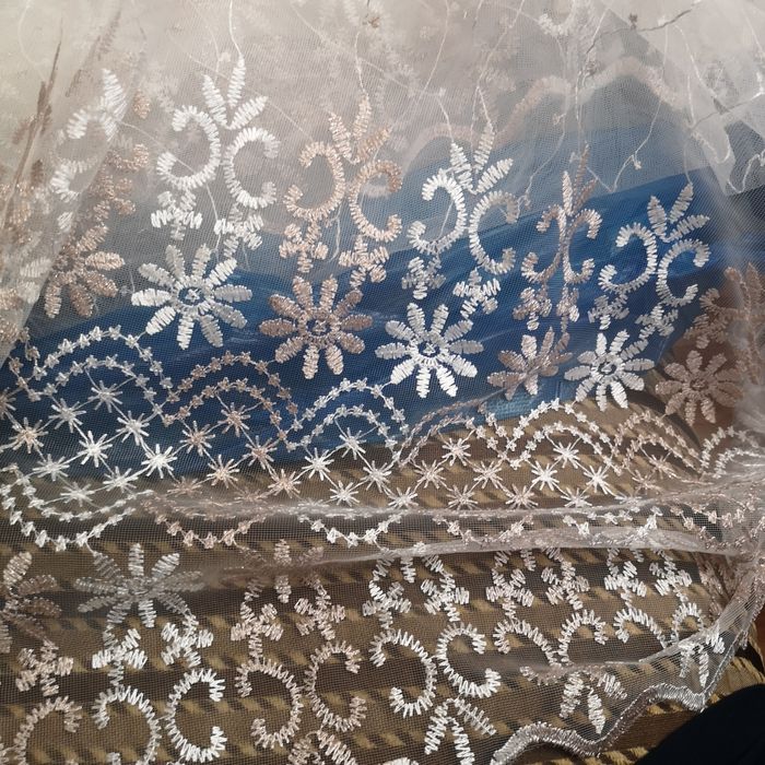 Новый, красивый, Тюль