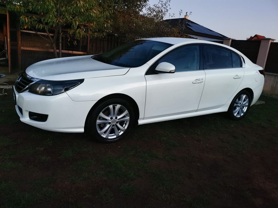 Renault Latitude