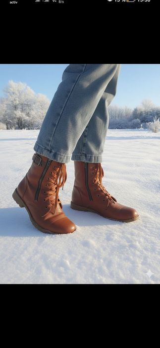 Продам новые женские ботинки