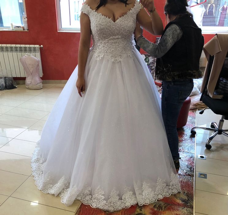 Дизайнерска булчинска рокля