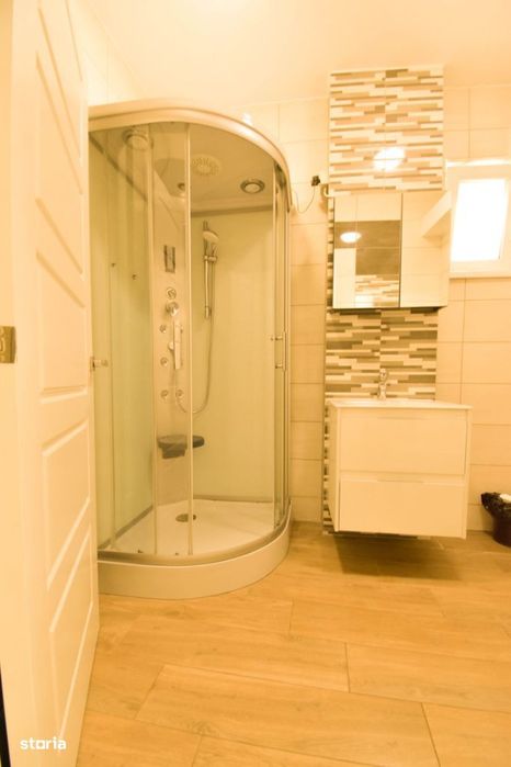 Apartament 2 camere, 200 m - Piața Unirii, 3 min UMF, proaspăt văruit