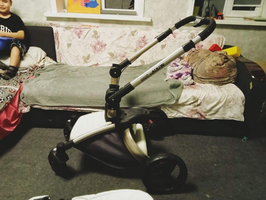 Коляска продам за 30000