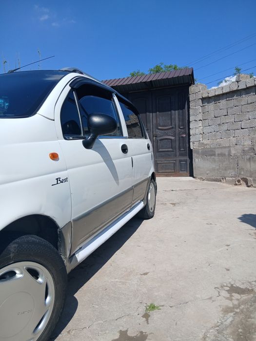 moshina rasxodi yo'q olasiz minasiz navarotlari bor anchagina