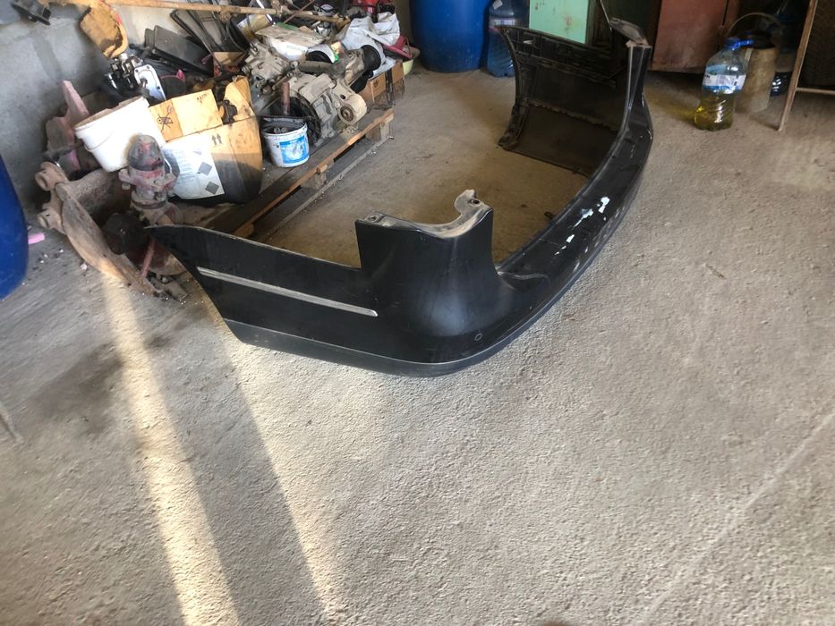 Задна броня за пасат б6 комби vw Passat