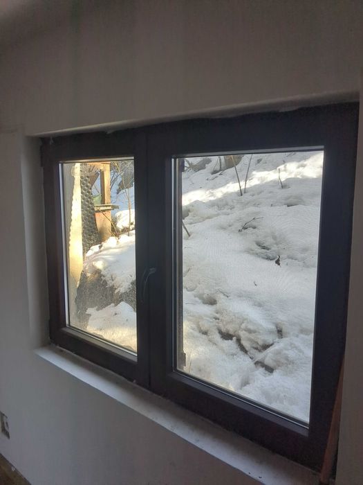 Garsonieră 25 mp de vânzare, parter, cu AC si centrala, linistita!