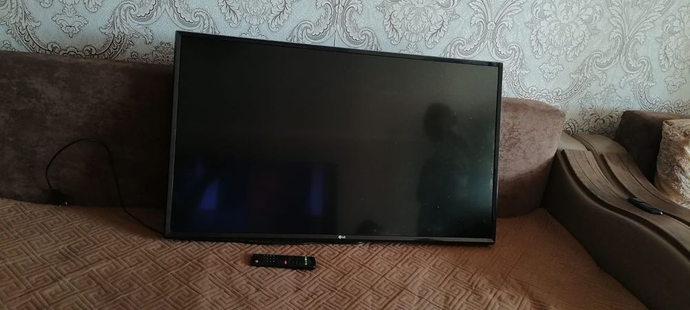 Продам телевизор LG