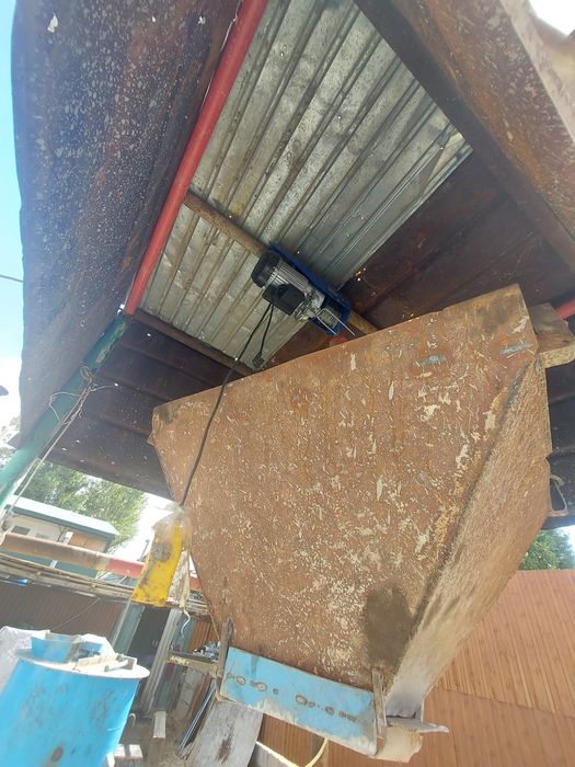 Лебёдка Бункер для сыпучих материалов